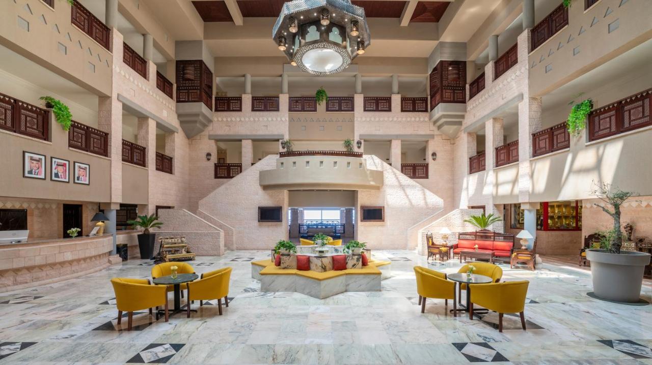 Mövenpick Nabatean Castle Hotel 2