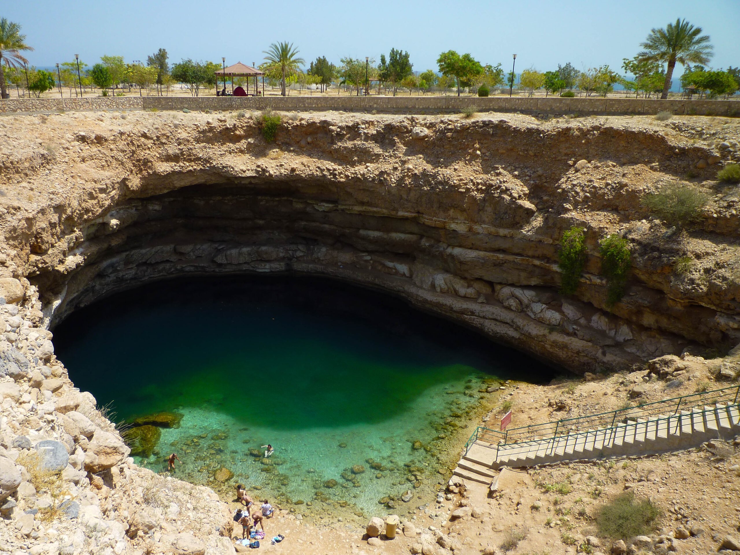 View,Of,Bimmah,Sinkhole,One,Of,The,Most,Beautiful,Destinations